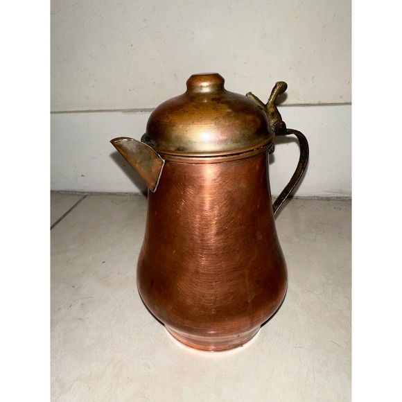 Vintage Copper Pitcher Kettle with Brass Handle and Lid Decorative Beverage - Picture 6 of 9